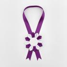 Kokarda na krk 12 cm Classic, bílo-fialová 