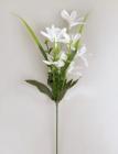 Zápich bílé květy s buxusem 45 cm 