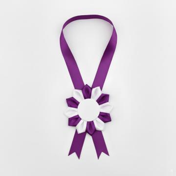 kokarda-na-krk-12-cm-classic-bilo-fialova_12013_34236.jpg
