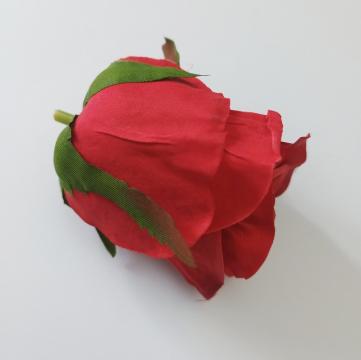 kvet-ruze-poupe-6-cm-cervene_9497_20795.jpg